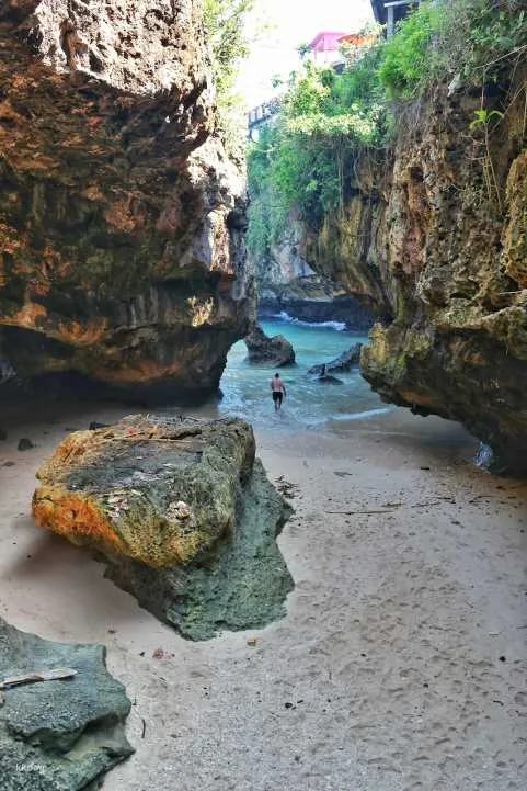 [Skip The Line] Uluwatu Temple, Kecak Fire Dance Sunset Tour, Suluban Beach, Blue Point Beach and Padang Padang Beach Tour | Bali
