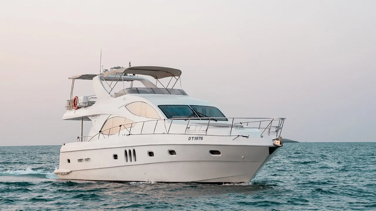 61ft Luxury Yacht Rental in Dubai - Free Transfer, Unlimited Alcohol & Soft Drinks